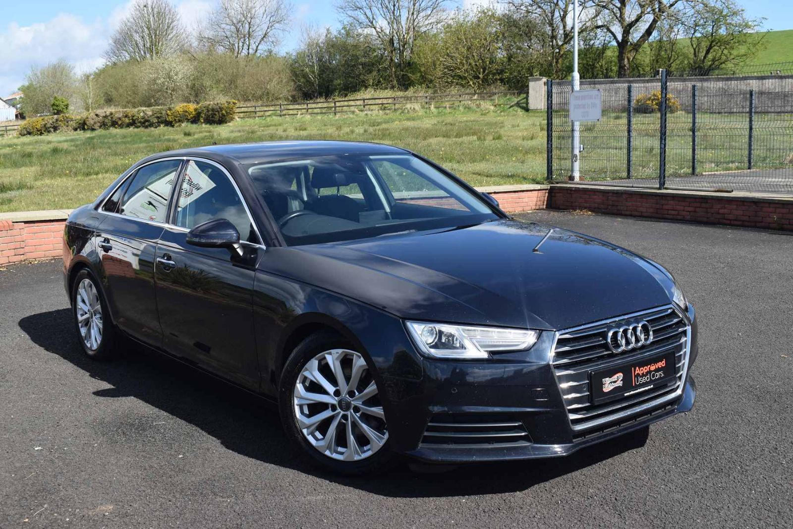 Audi A4 SE ULTRA TDI S-A*LOVELY CONDITION*CONTACT DOMINIC*ZERO ROAD TAX