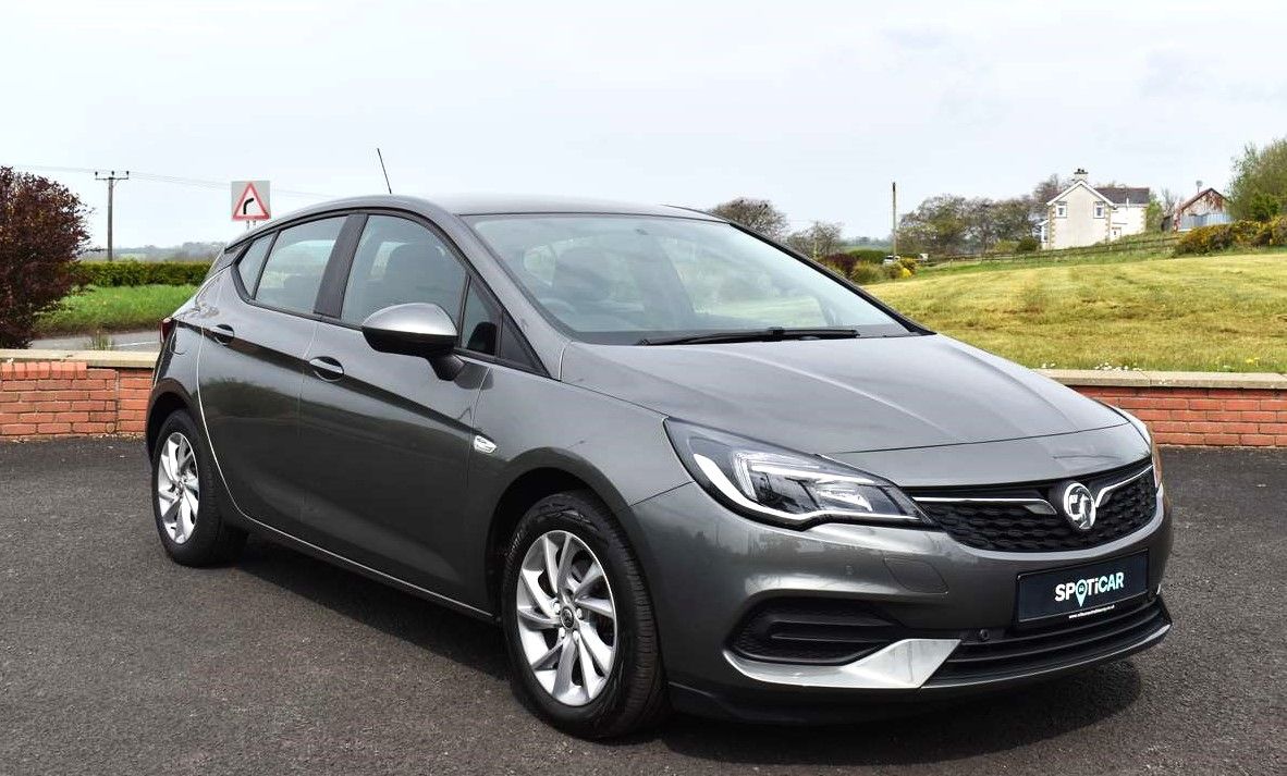 Vauxhall Astra SE Turbo 1.2T (110ps) 5dr
